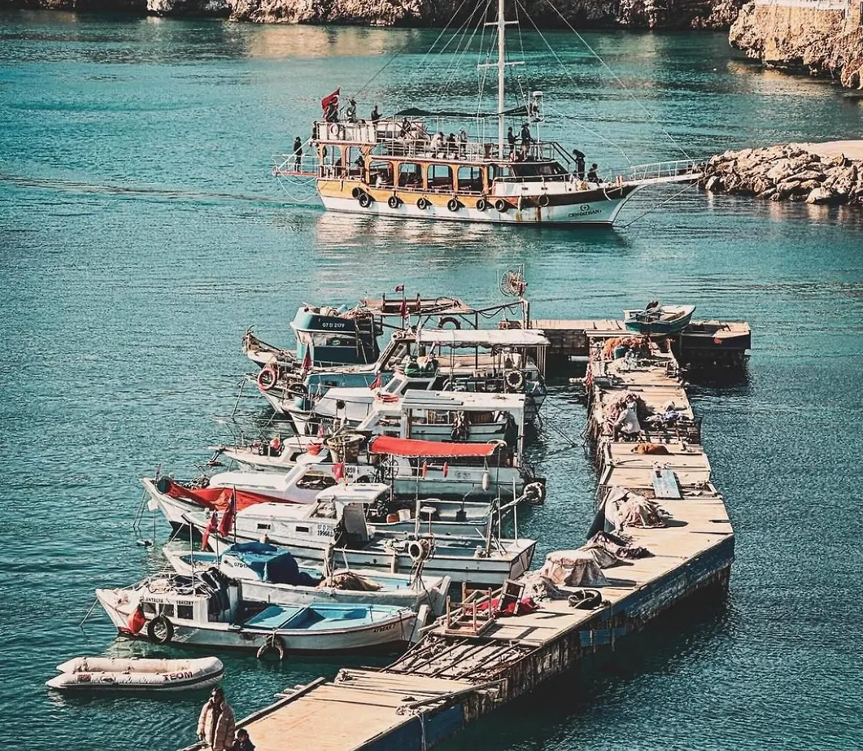 Antalya Kaleici Benzersiz Muethis Genis Daire